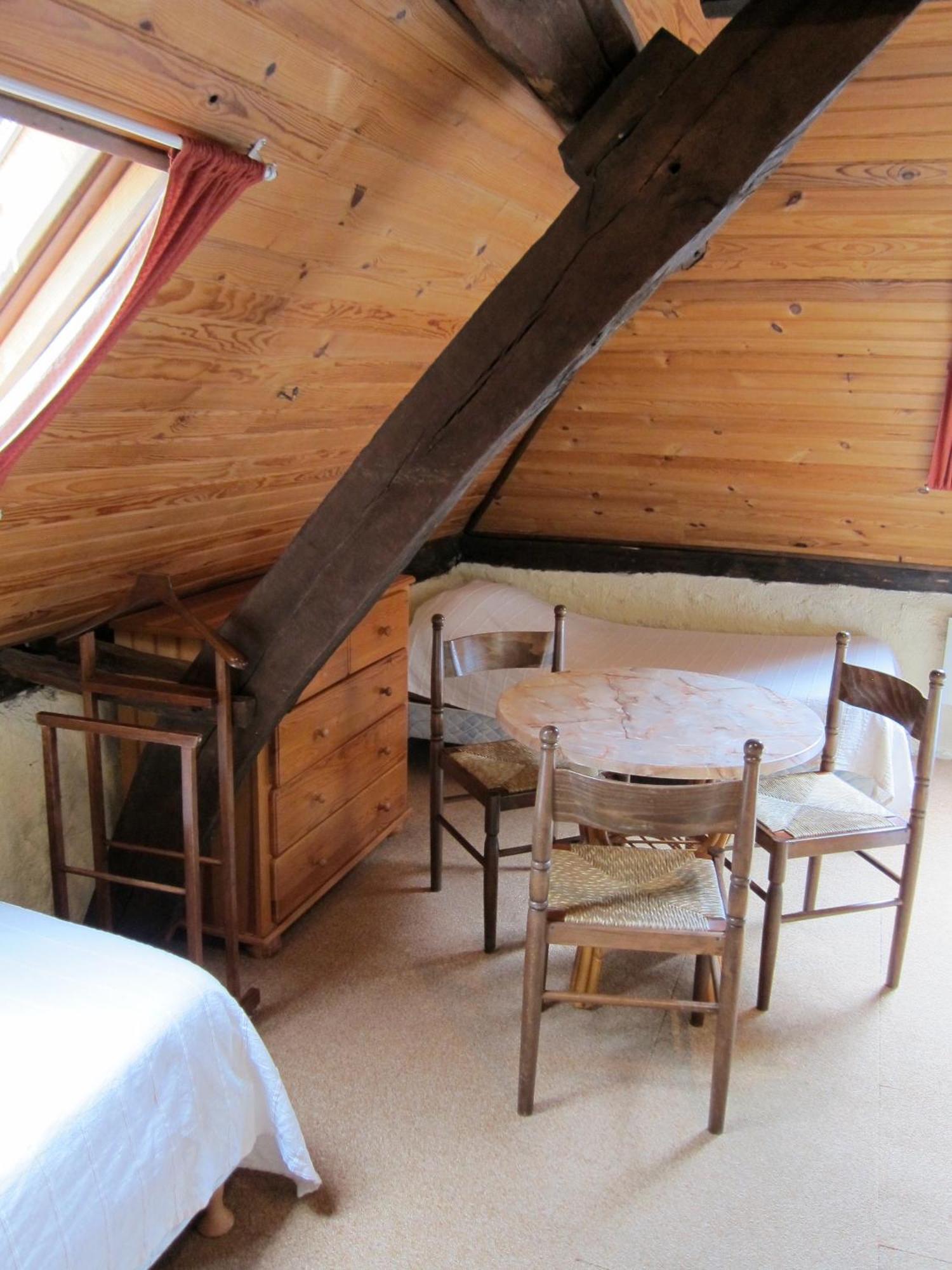 Auberge Des Deux Rivieres Seix Room photo